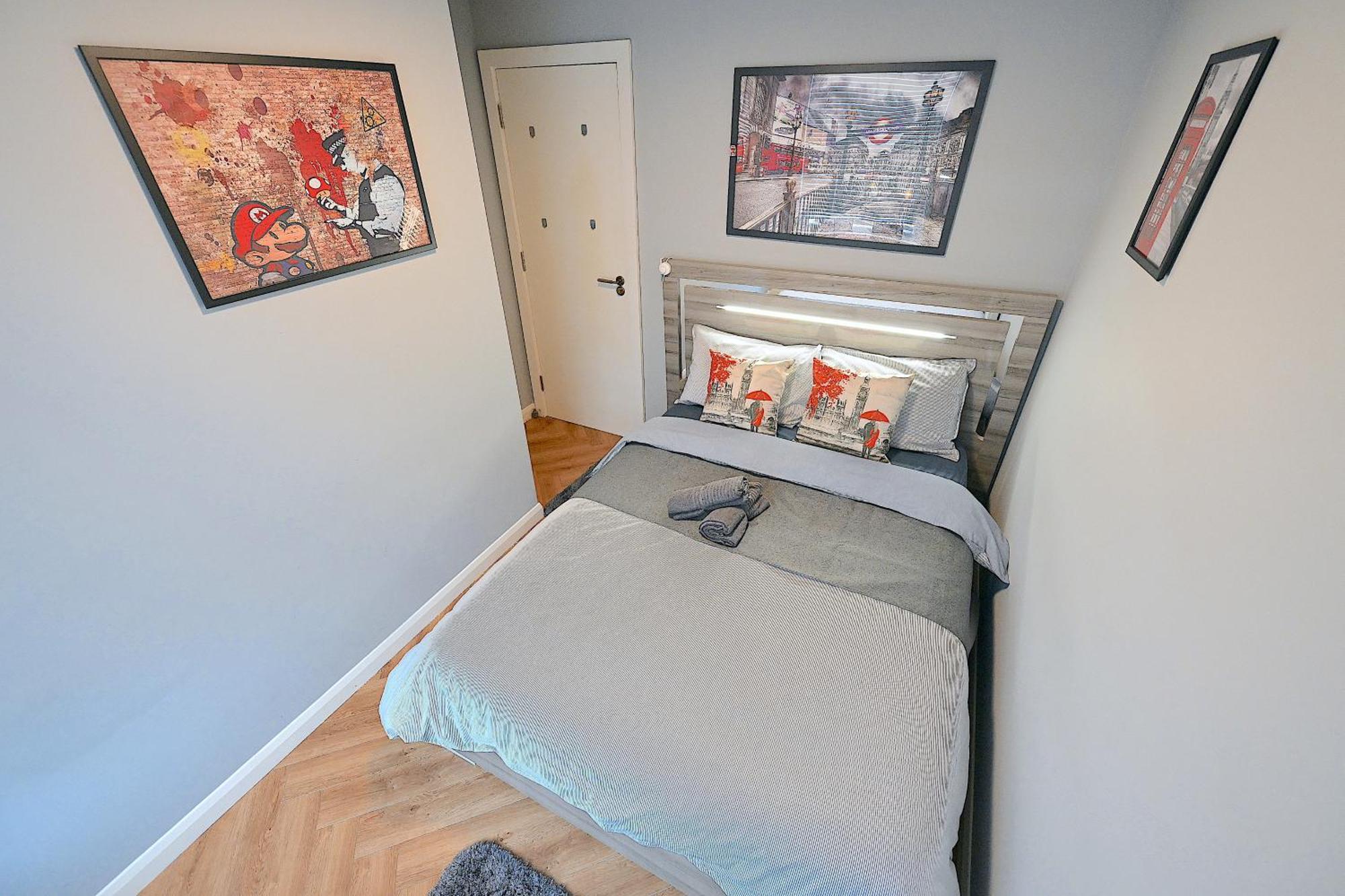 2 Bedroom Flat In Wood Green Piccadilly Line ลอนดอน ภายนอก รูปภาพ